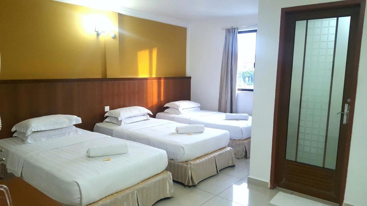 Sunderland Motel Kuah Bagian luar foto